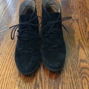 White Mountain Shoes Seneca black suede booties